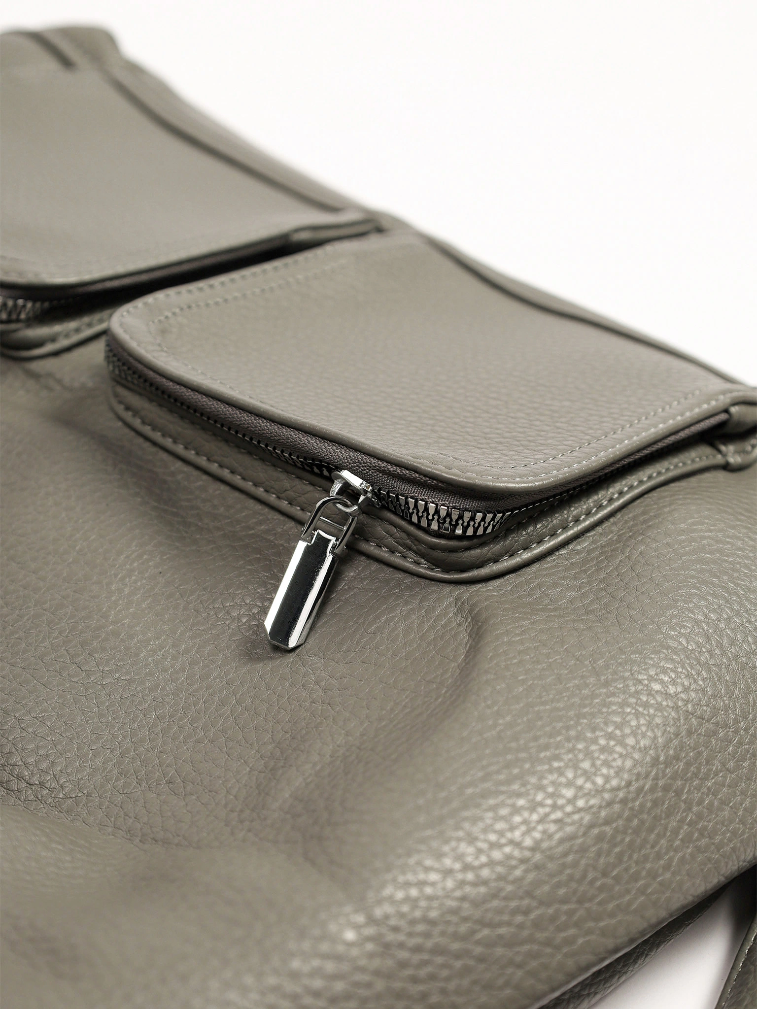 Сумка-шоппер  с регулируемыми ручками и накладными карманами в ассортименте